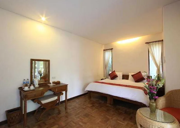 Adi Hotel