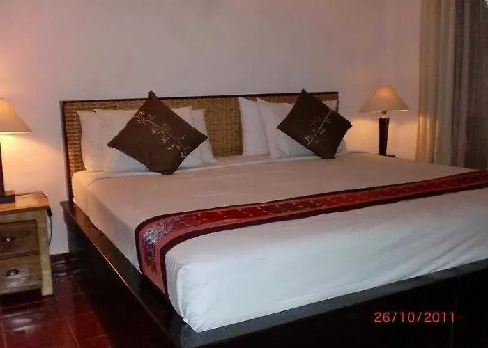 Hotel Adi 3*
