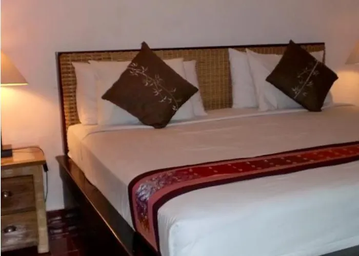 Hotel Adi 3*