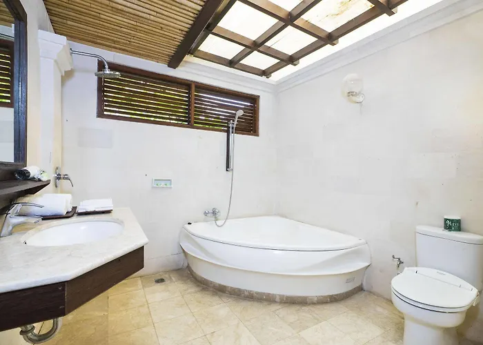 Hotel Adi 3*
